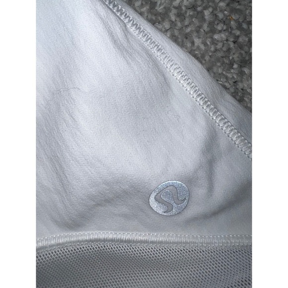 Lululemon Hotty Hot ShortsSize 6 white  athletic - Picture 9 of 9